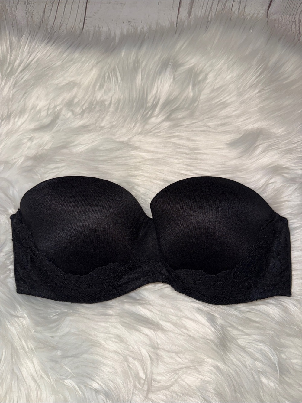 Victoria's Secret Body by Victoria Black Strapless Lace-Edged Lined Bra 34D